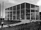 Když v roce 1933 vznikl podle návrhu architekta Františka Lydie Gahury Památník Tomáše Bati, šlo o strohou stavbu, v níž nebyly toalety ani topení. Podstatou plánované obnovy je vrátit mu původní ráz.